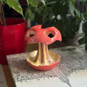 Urban Outfitters trash Apple toothbrush holder size 4.25” L 4.13” Wby 5” H